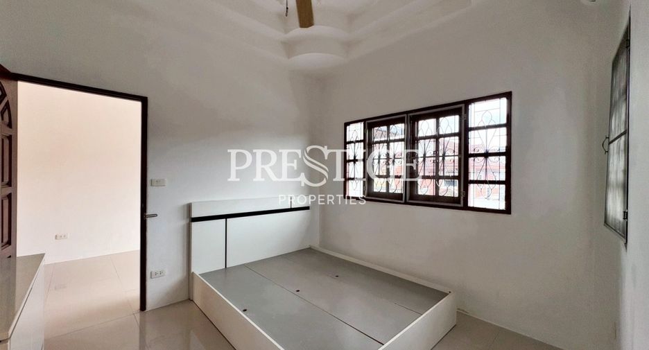 À vendre 4 chambres maison à East Pattaya, Pattaya