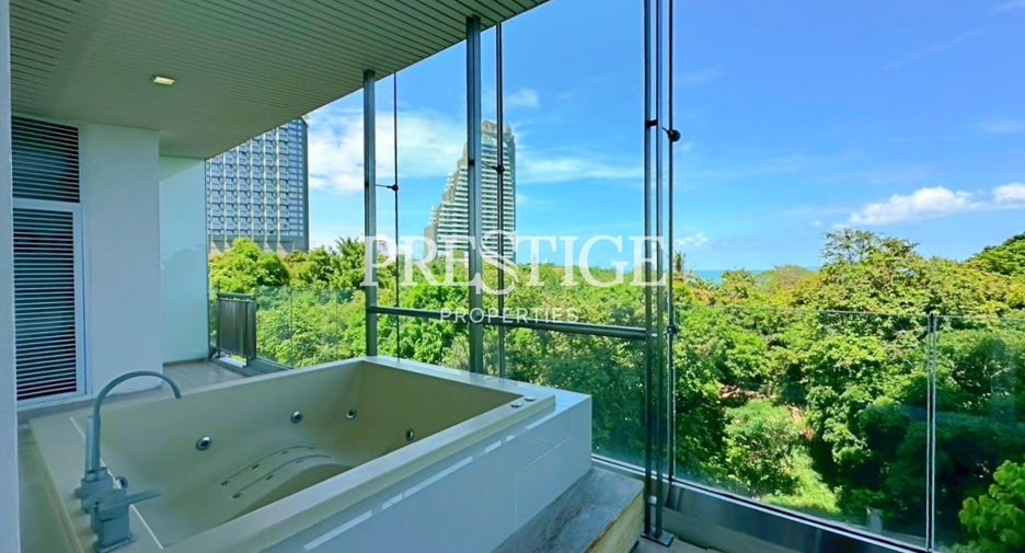 For sale 2 bedrooms condo in North Pattaya, Pattaya