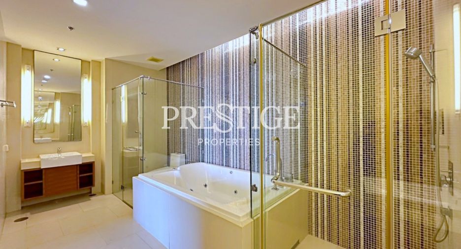For sale 2 bedrooms condo in North Pattaya, Pattaya