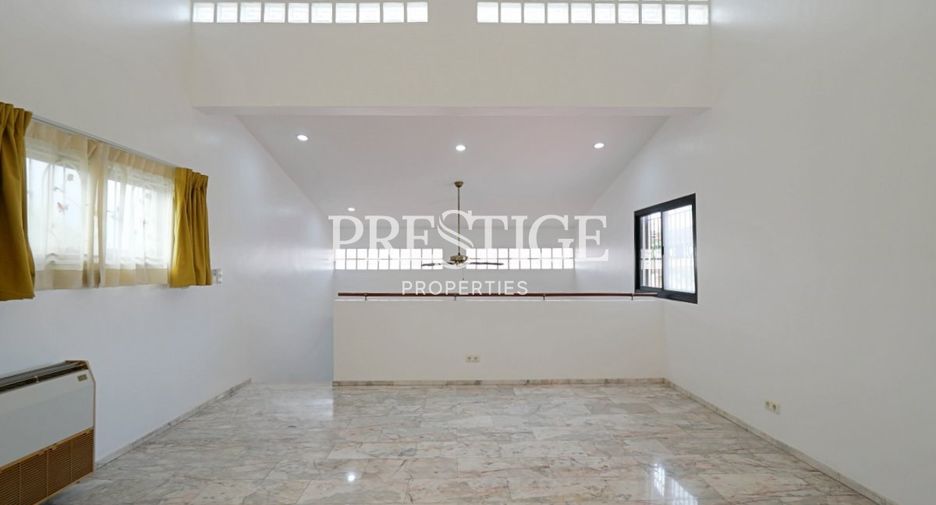 For rent 3 bedrooms house in East Pattaya, Pattaya