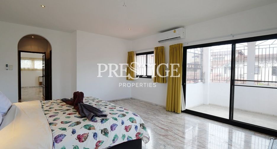 For rent 3 bedrooms house in East Pattaya, Pattaya