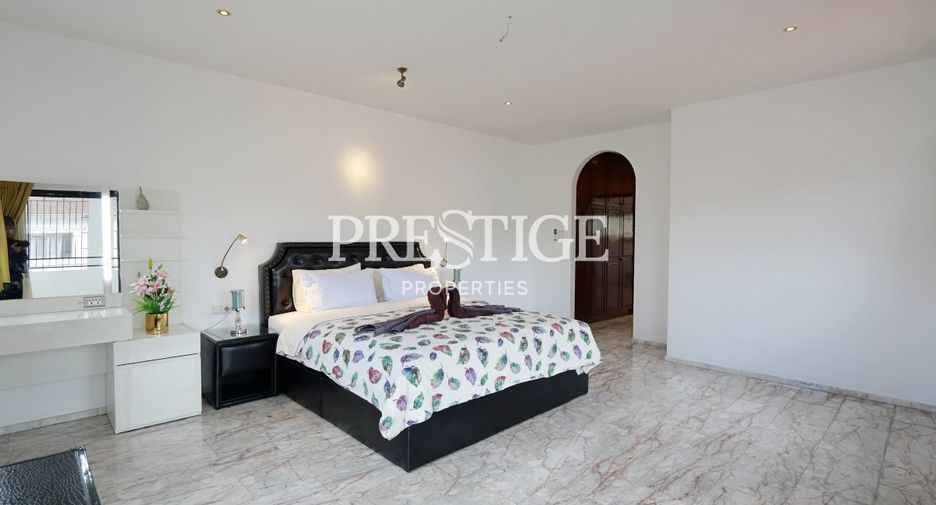 For rent 3 bedrooms house in East Pattaya, Pattaya