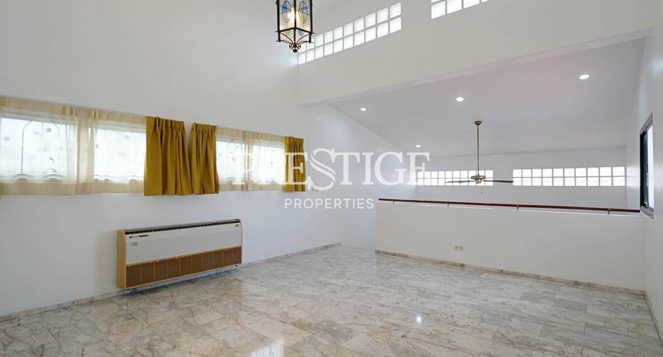 For rent 3 bedrooms house in East Pattaya, Pattaya