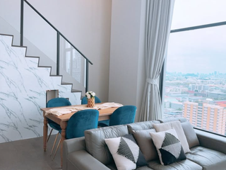Condo en alquiler de 2 habitaciones en Ratchathewi, Bangkok