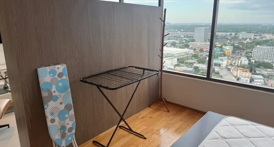 For rent studio condo in Khlong Toei, Bangkok