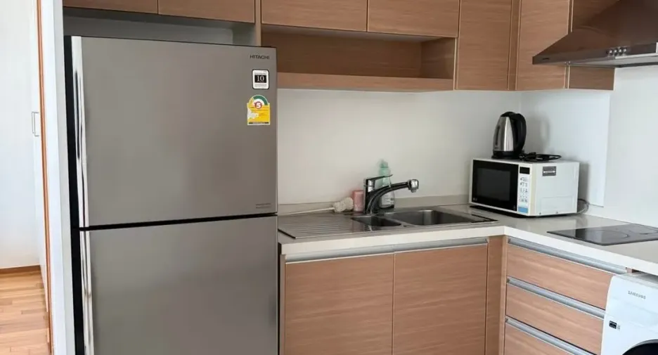 For rent studio condo in Khlong Toei, Bangkok