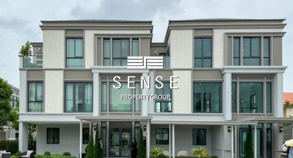 For rent 2 bedrooms townhouse in Suan Luang, Bangkok
