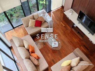 For rent 3 bedrooms condo in Khlong Toei, Bangkok
