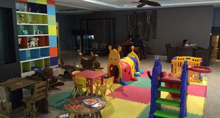 For rent 1 bed condo in Watthana, Bangkok