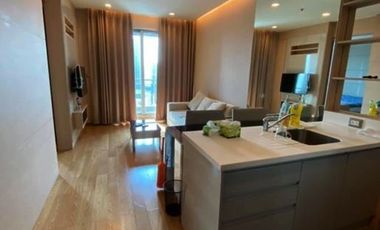 For rent and for sale 1 bed condo in Watthana, Bangkok