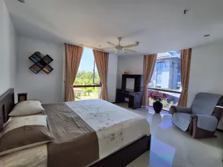Wohnung zum Kauf mit 2 Zimmer in Mueang Phuket, Phuket