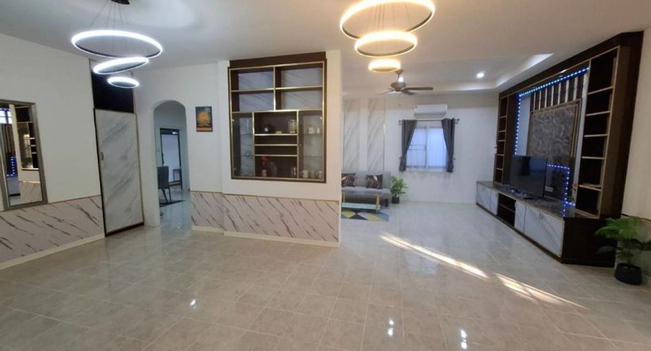 À vendre 3 chambres maison à Sattahip, Chonburi
