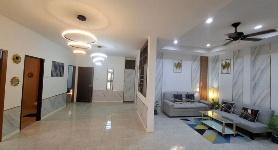 À vendre 3 chambres maison à Sattahip, Chonburi