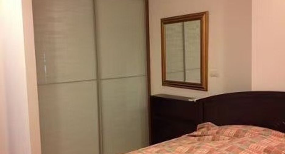 For sale 1 Beds condo in Phra Khanong, Bangkok