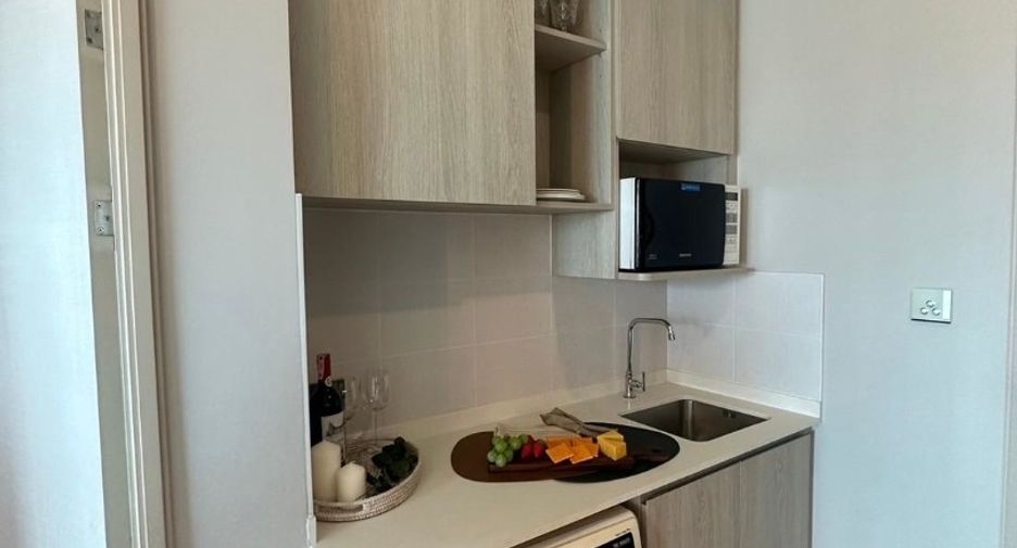 Продажа 1 кровать кондо в Чатучак, Бангкок