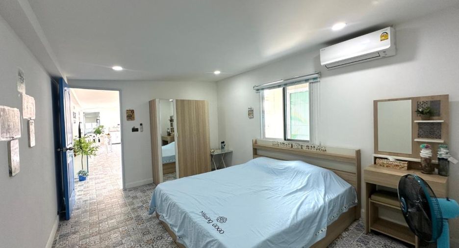 出租 5 卧室 独立屋 在 Huai Yai, 芭提雅