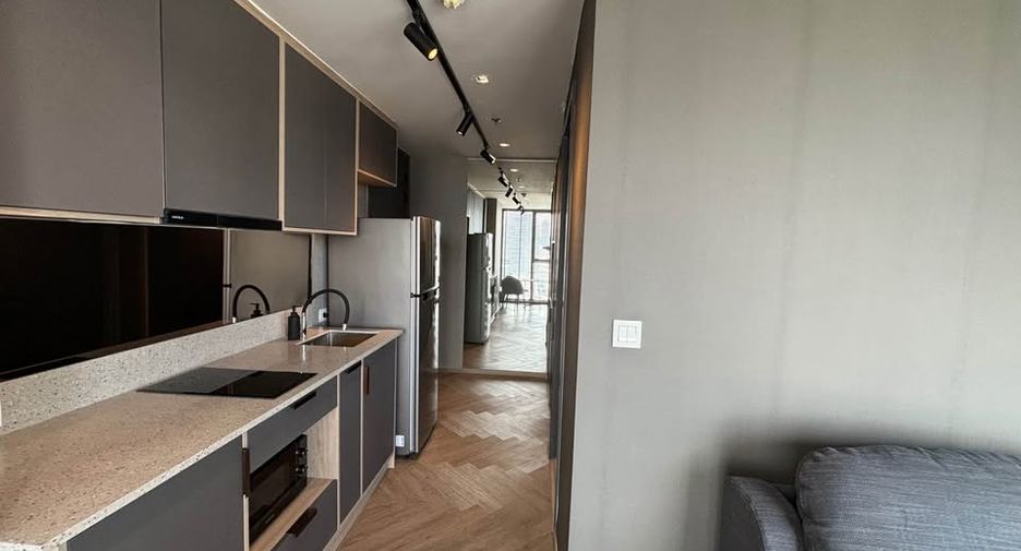 For sale 1 bed condo in Bang Rak, Bangkok