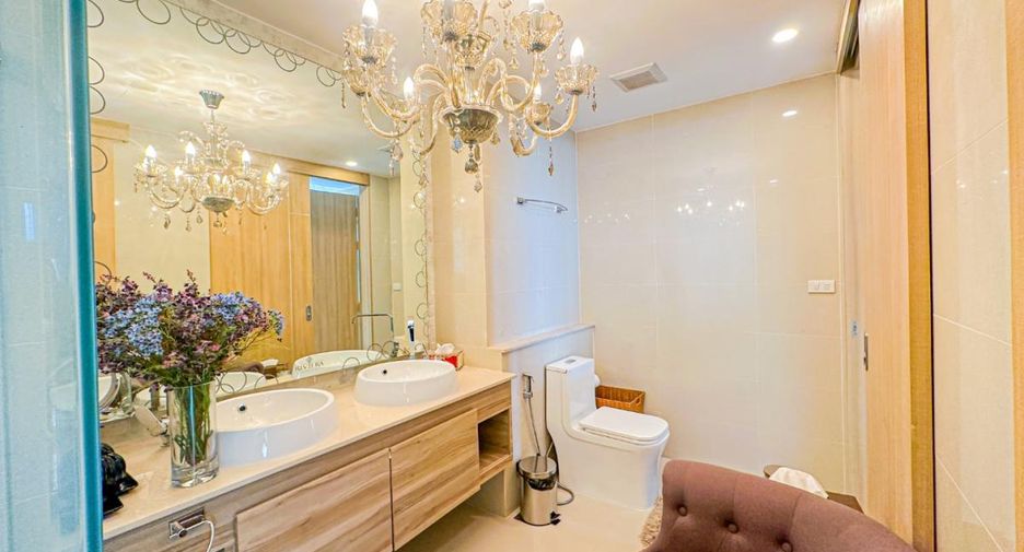 Продажа 2 спальни кондо в Йомтиен, Паттайя