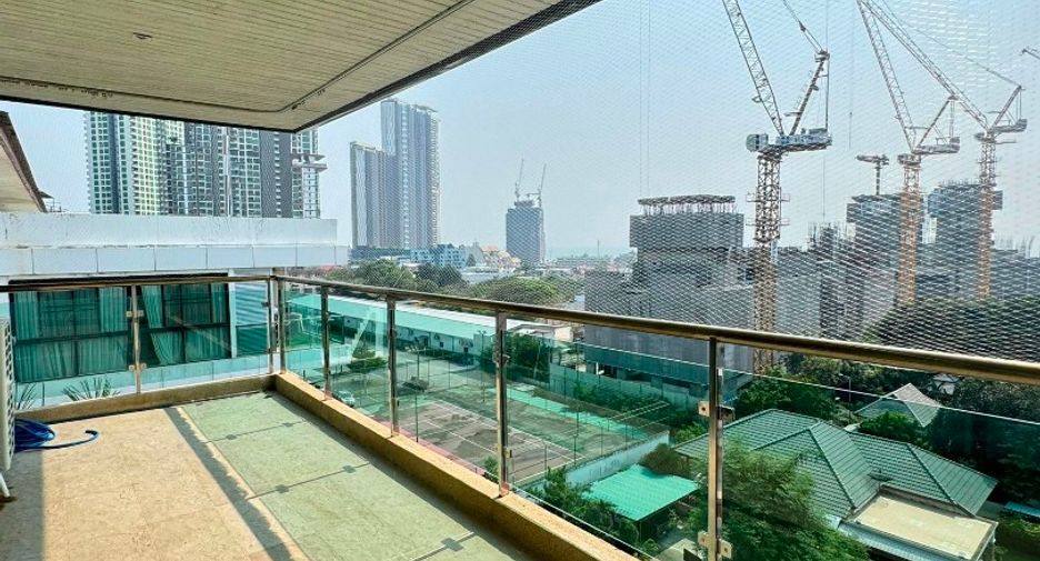 À vendre 2 chambres condo à Jomtien, Pattaya