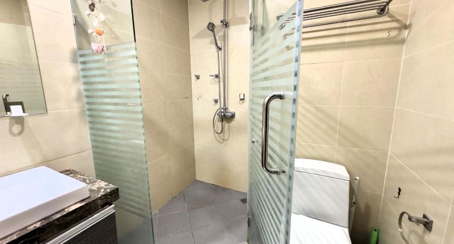 À vendre 2 chambres condo à Jomtien, Pattaya