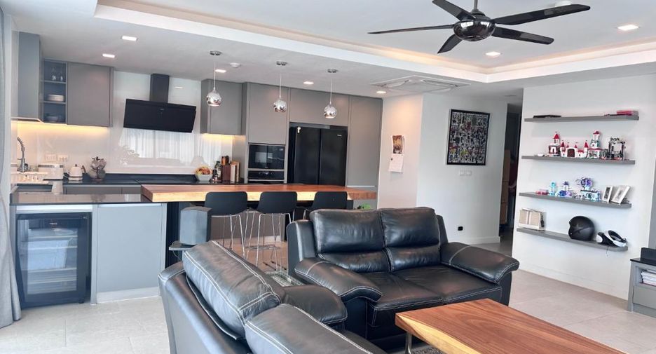 À vendre 3 chambres condo à Jomtien, Pattaya