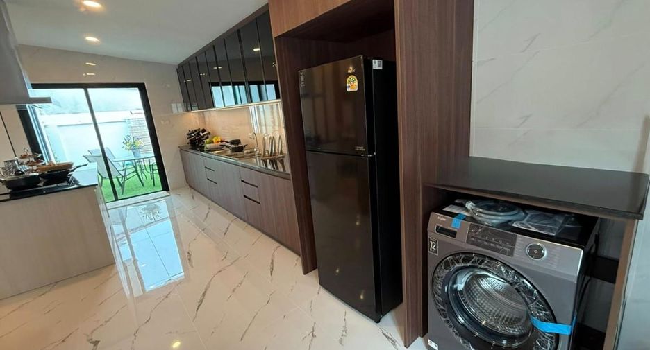 For sale 3 ベッドルーム house in East Pattaya, Pattaya