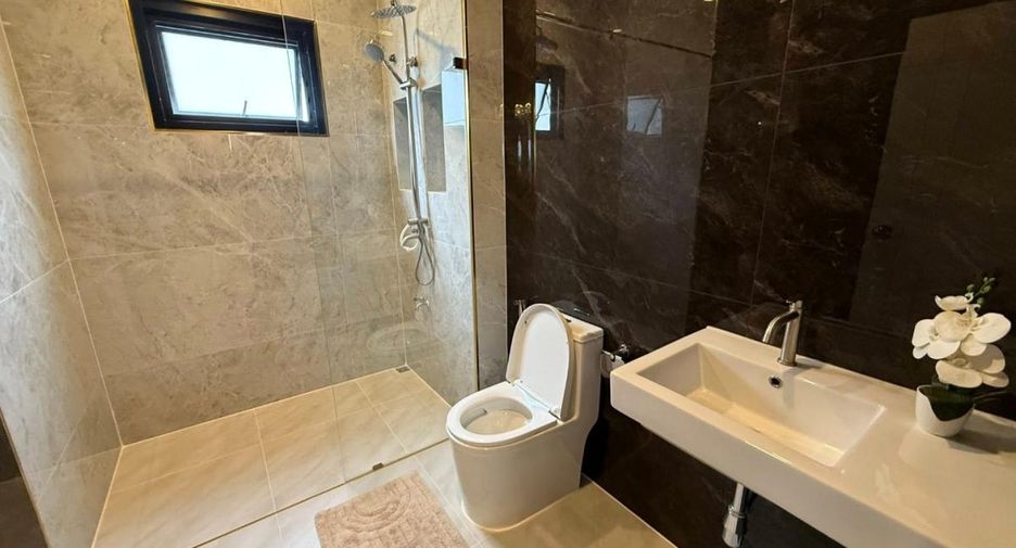 For sale 3 ベッドルーム house in East Pattaya, Pattaya