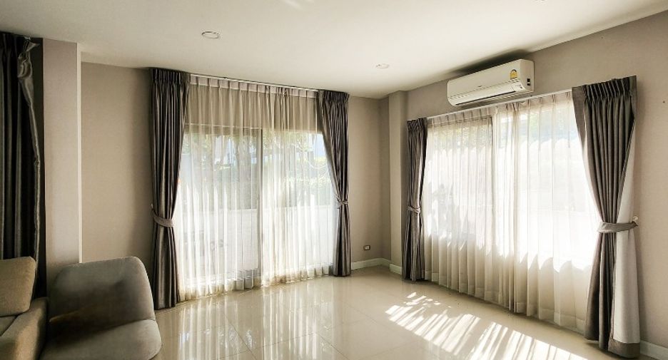 À vendre 4 chambres maison à Lat Krabang, Bangkok