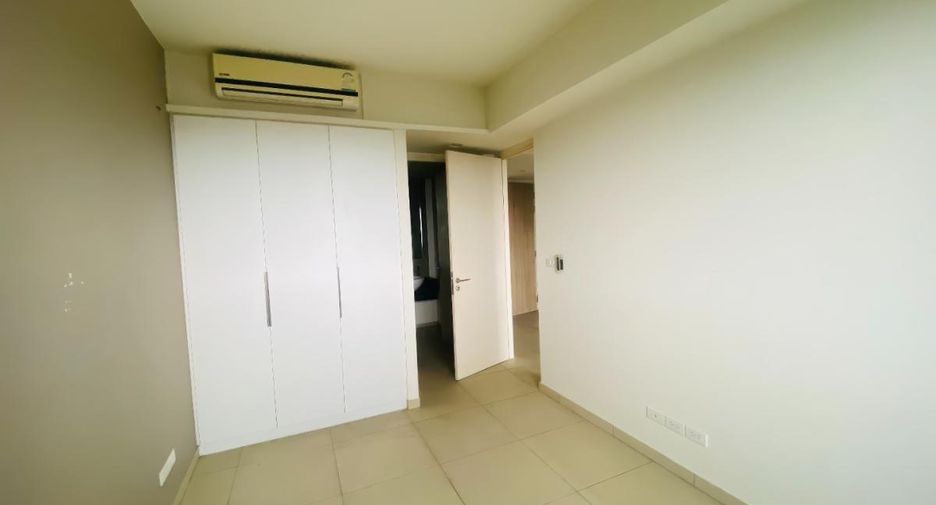 For sale 2 bedrooms condo in Pratumnak, Pattaya