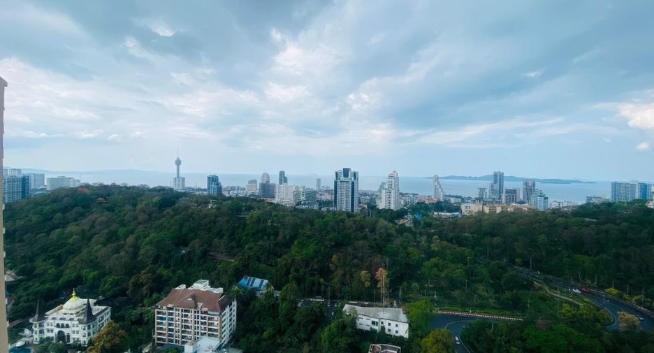 For sale 2 bedrooms condo in Pratumnak, Pattaya