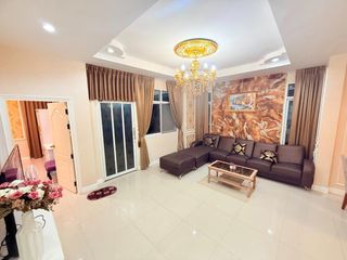 Haus zur Miete mit 3 Zimmer in Bang Lamung, Chonburi