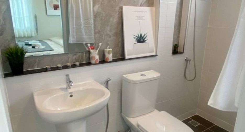 For sale 4 bedrooms townhouse in Huay Yai, Pattaya
