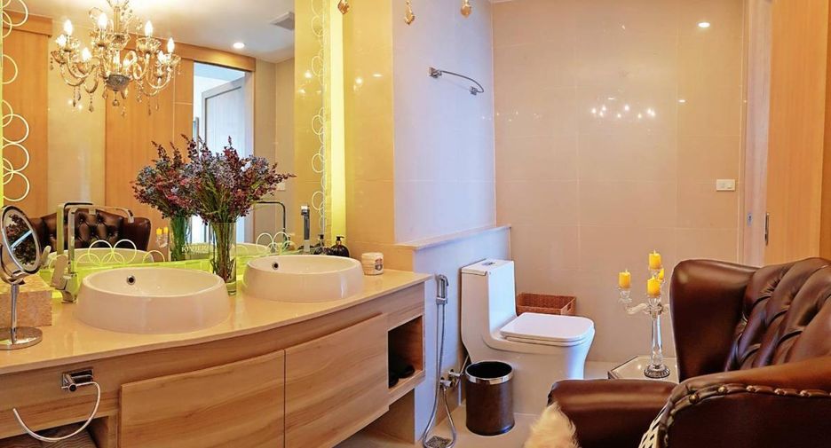 À vendre 2 chambres condo à Jomtien, Pattaya