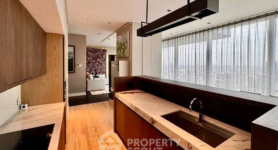 For rent and for sale 4 bedrooms condo in Sathon, Bangkok