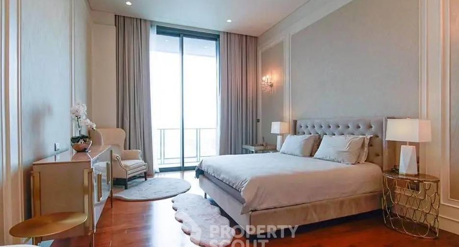 For rent and for sale 4 bedrooms condo in Pathum Wan, Bangkok