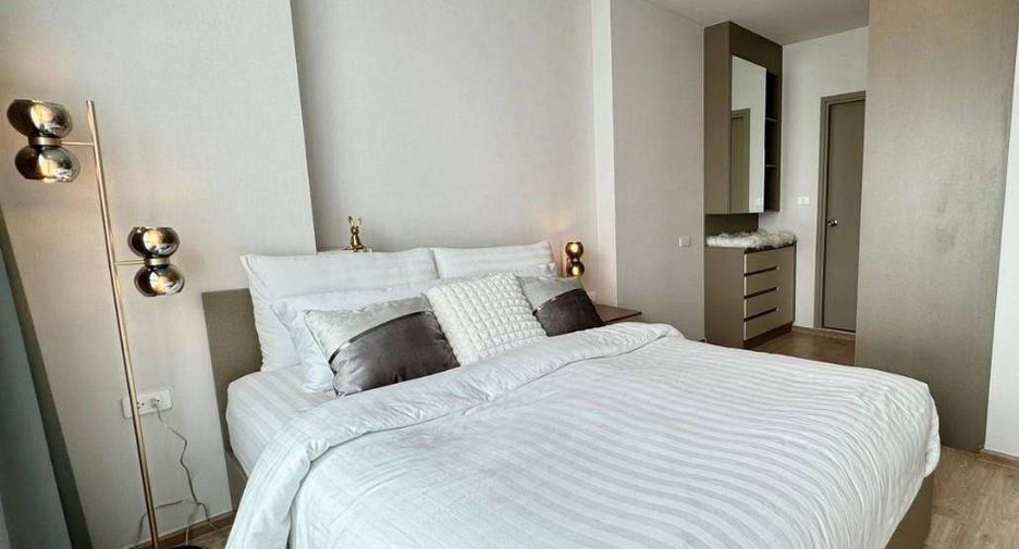 For rent 1 bed condo in Huai Khwang, Bangkok