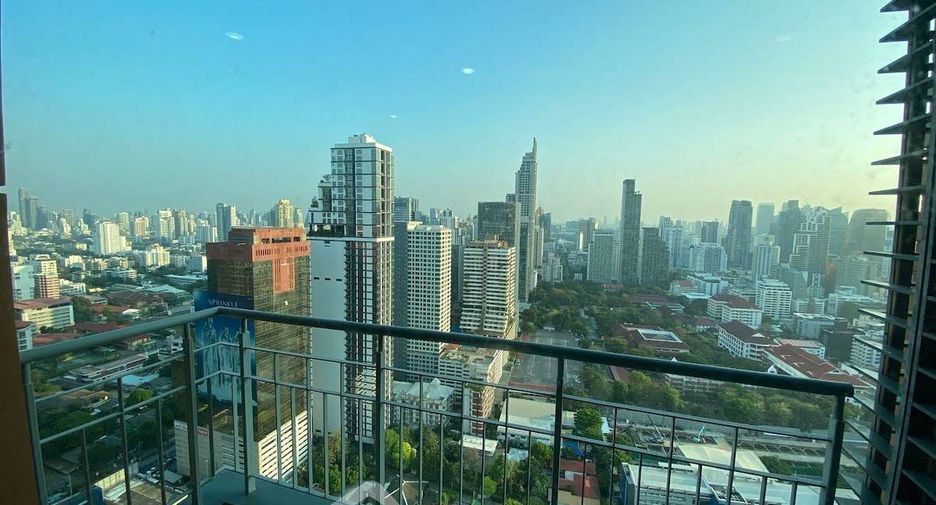 Wohnung zur Miete mit 2 Zimmer in Watthana, Bangkok