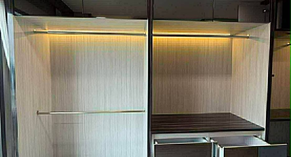 Wohnung zur Miete mit 1 Zimmer in Huai Khwang, Bangkok