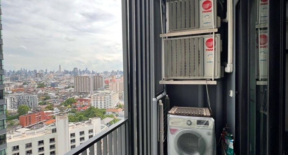 Condo en alquiler de 1 habitaciones en Huai Khwang, Bangkok