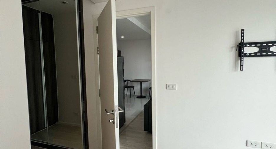 Condo en alquiler de 1 habitaciones en Huai Khwang, Bangkok