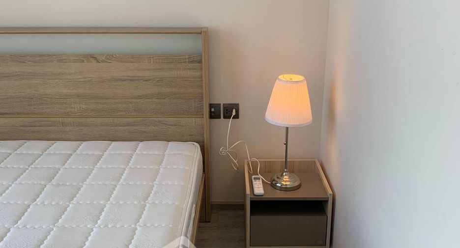 À louer 1 chambre condo à Phra Khanong, Bangkok