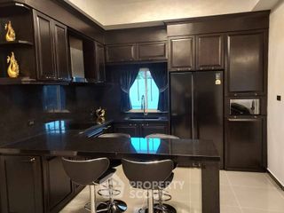 For rent 6 bedrooms house in Bang Lamung, Chonburi