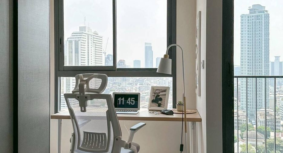 Condo en alquiler de 1 habitaciones en Bang Rak, Bangkok