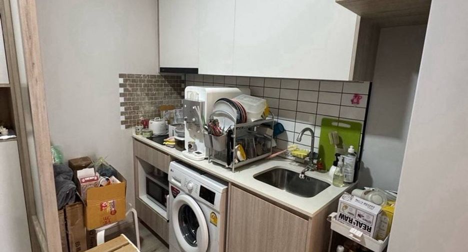 For rent 2 bedrooms condo in Chatuchak, Bangkok