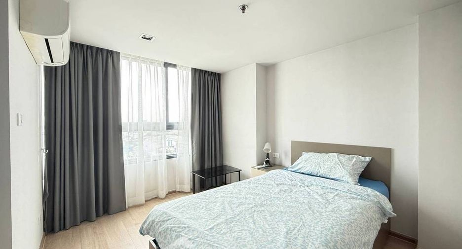 For rent 2 bedrooms condo in Huai Khwang, Bangkok