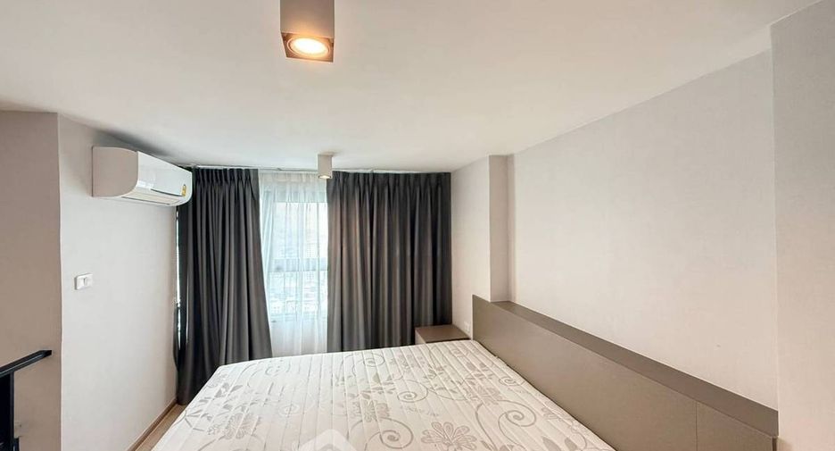 For rent 2 bedrooms condo in Huai Khwang, Bangkok