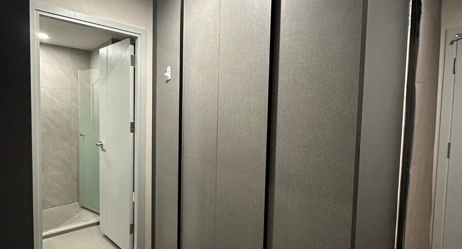 Condo en alquiler de 1 habitaciones en Bang Rak, Bangkok