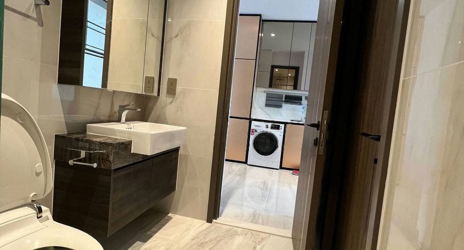 For rent 1 bed condo in Sathon, Bangkok