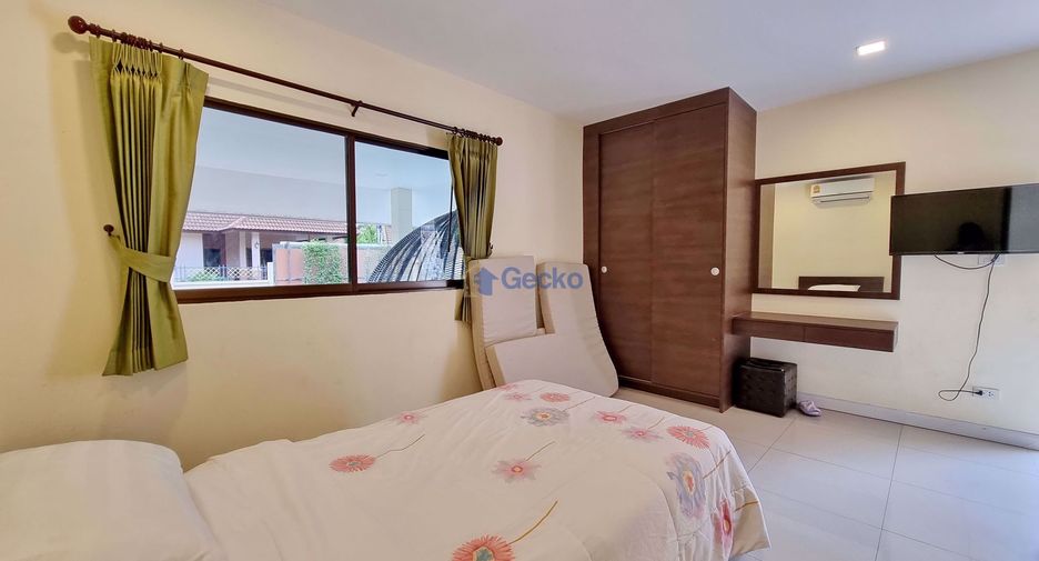 For rent 4 bedrooms house in East Pattaya, Pattaya
