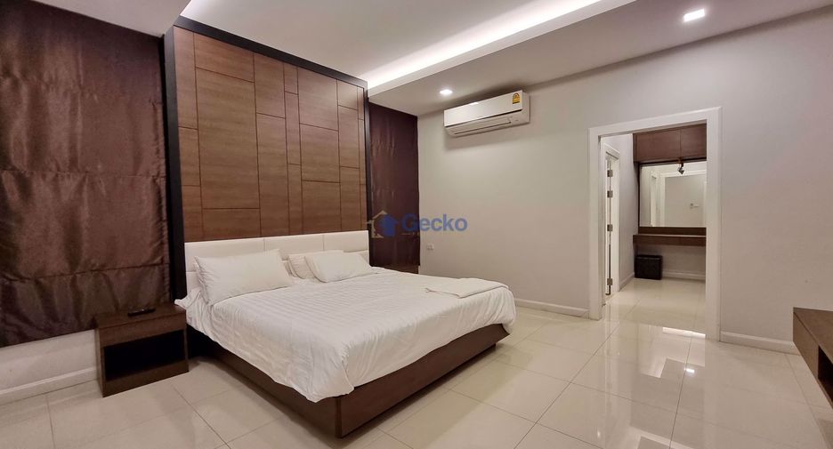 For rent 4 bedrooms house in East Pattaya, Pattaya